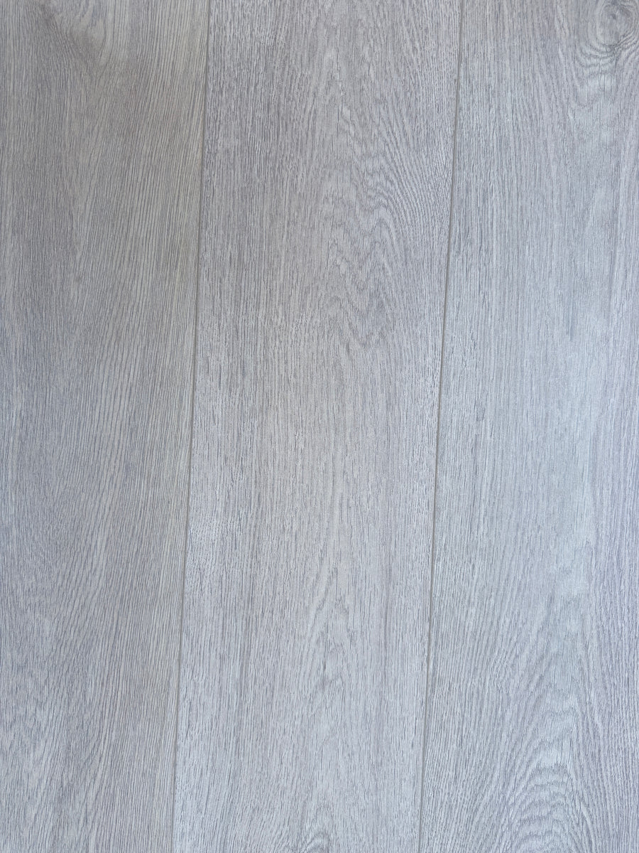 Shaw Momentum Driftwood HB100 Hybrid Laminate 02036